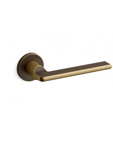 Tirador de puerta bronce Mandelli Grint diseño