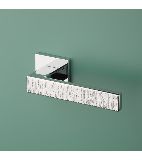 Tirador de puerta en zamak AMARYLIA tirador de diseño