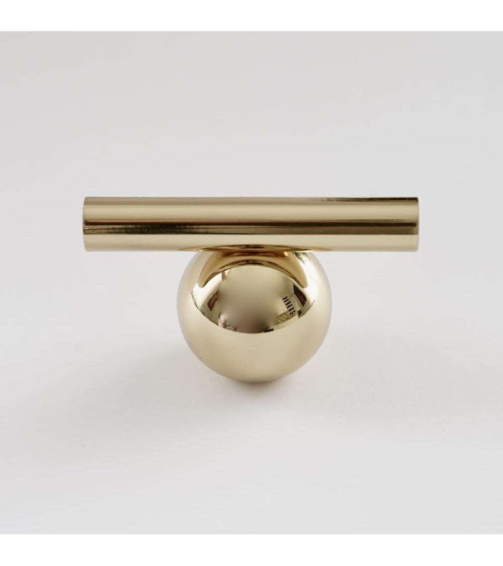 Tirador de mueble en latón brillante modelo 04