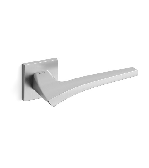 Tirador de puerta cromo satinado Mandelli Astrid diseño