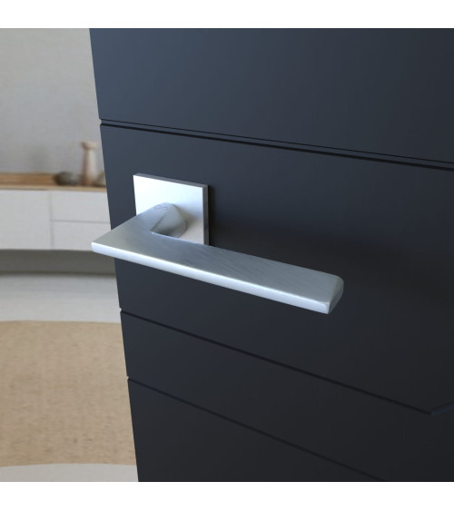 Manija de puerta cromo satinado ARA diseño