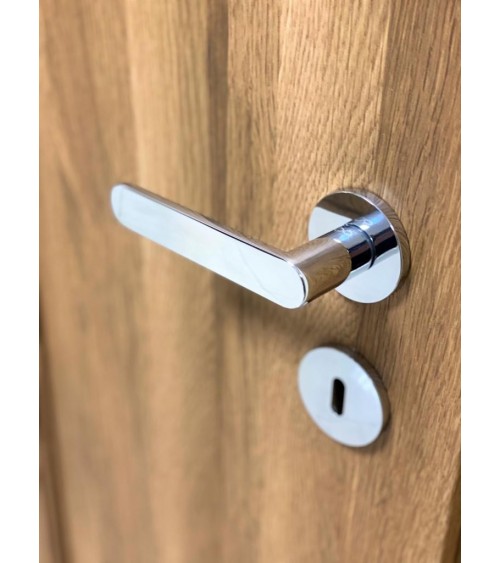 Tirador de puerta cromo pulido Line Vénus tirador de diseño