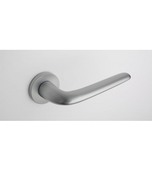 Tirador de puerta Cromo satinado AZALIA manilla de diseño