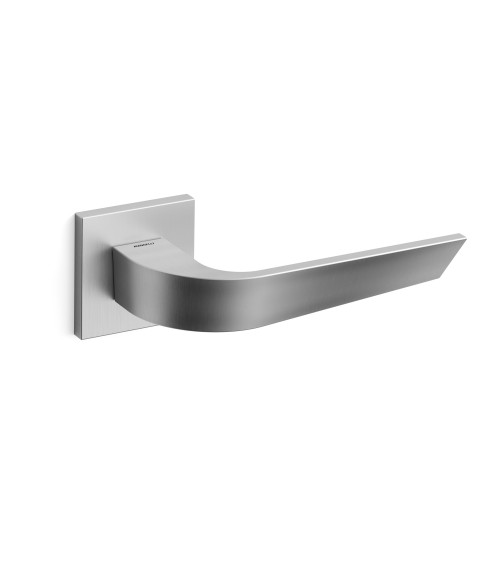 Manija de puerta cromo satinado Mandelli Nuria manija de diseño