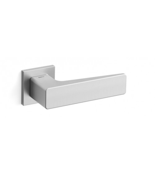 Tirador de puerta cromo satinado Mandelli Virgo diseño