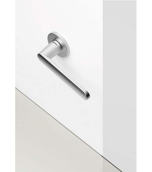 Tirador de puerta cromo satinado Mandelli Zante diseño