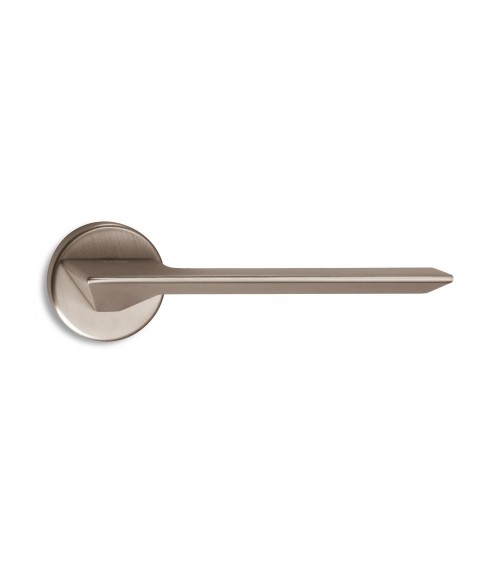Maneta de puerta níquel satinado Ento Cedro maneta de diseño