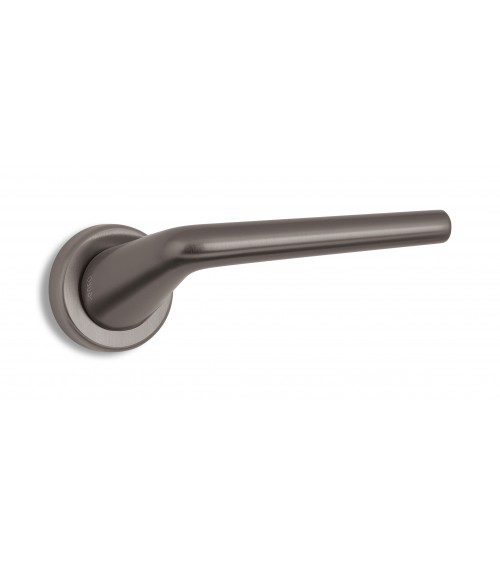Maneral de puerta Moderno ENTO LIFT en latón - maneral de diseño