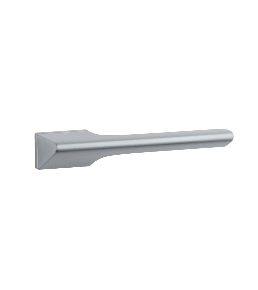 Tirador de puerta cromado satinado LUPINA tirador de diseño
