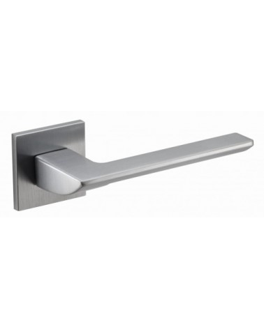 Tirador de puerta cromada cepillada ASTRA diseño