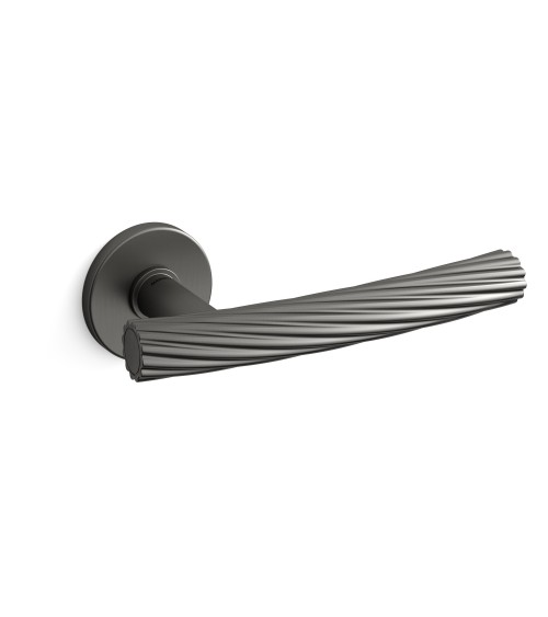 Tirador de puerta grafito Mandelli Fusilla tirador de diseño