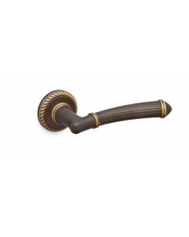 Tirador de puerta bronce escultura Mandelli Aurora tirador de diseño