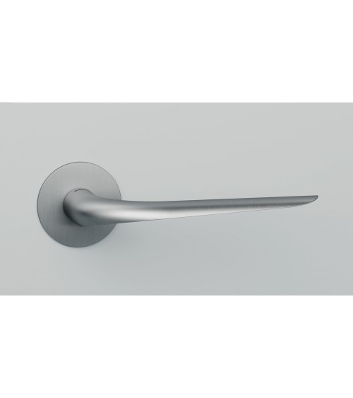 Tirador de puerta de latón Mandelli Coupé herraje de diseño
