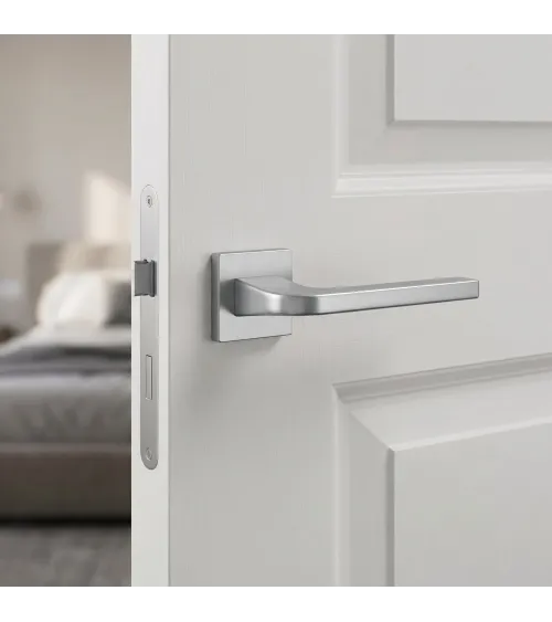 Tirador de puerta cromo satinado ISMENA tirador de diseño