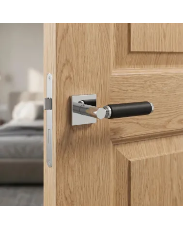 Tirador de puerta premium cromo pulido y cuero negro TUPAI 4200/202 cuadrado - MillaManillas