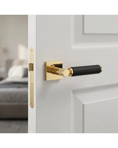 Manilla de puerta premium en cuero contemporánea TUPAI 4200/202 cuadrada - MillaManillas