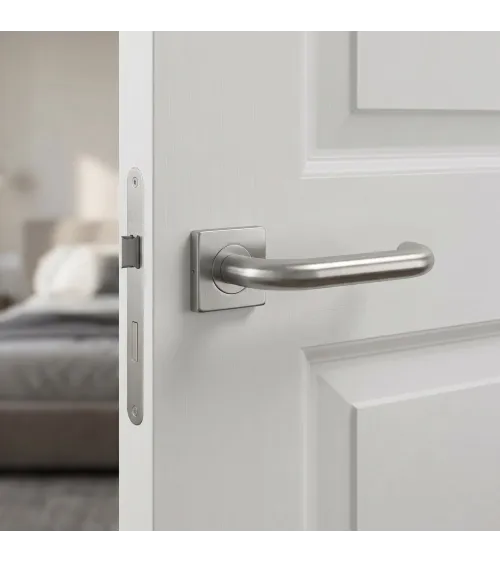 Tirador de puerta color acero inoxidable KVADRAT 1704 tirador de diseño
