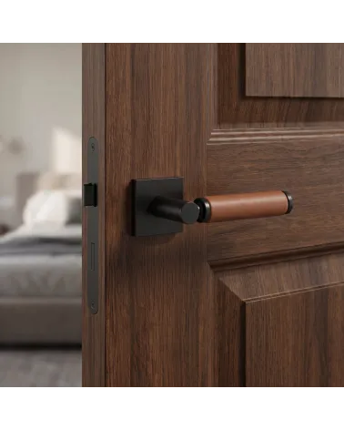 Tirador de Puerta en Latón y Cuero Claro | Elegancia Artesanal