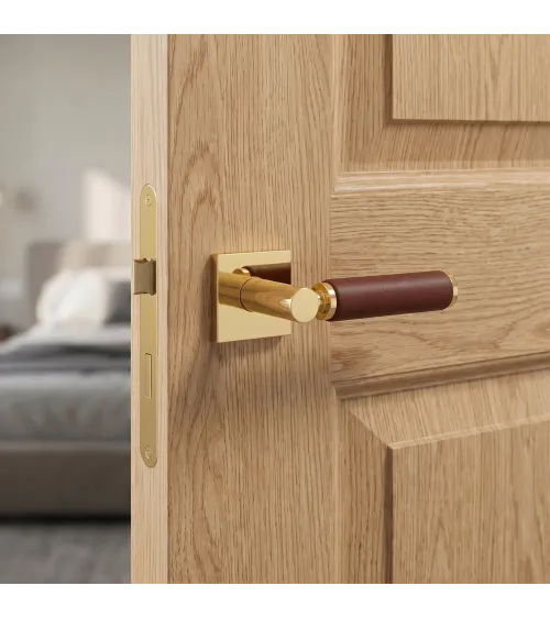 Tirador de puerta en latón y cuero claro TUPAI 4200/200 cuadrado - herraje design