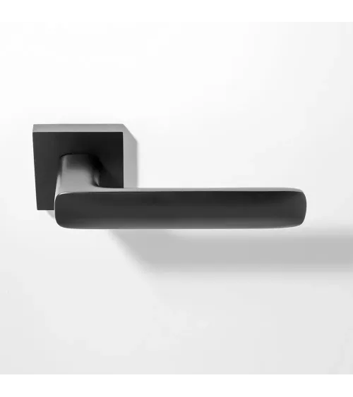 Manilla de puerta Écir de zamak con acabado negro
