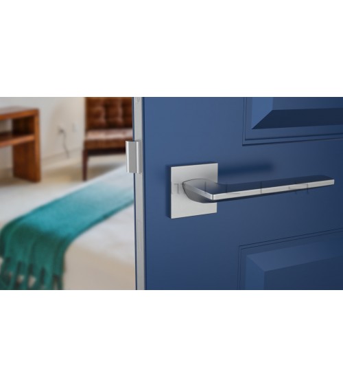 Manilla de puerta LUNARIA cromada satinada manilla de diseño