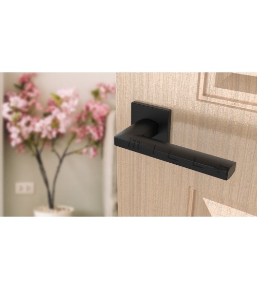 Tirador de puerta negro PYROLA ferretería de diseño