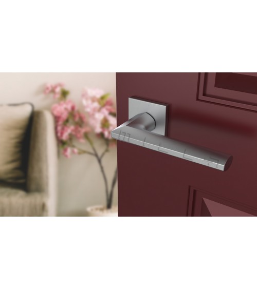 Manilla de puerta cromo satinado JASMINA diseño decorativo