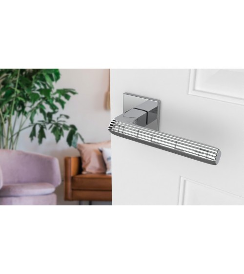 Tirador de puerta en cromo pulido LARICE diseño