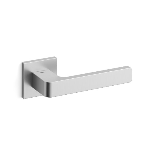 Tirador de puerta cromo pulido Mandelli Lario manilla de diseño