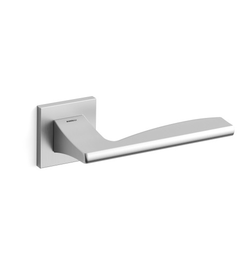 Tirador de puerta cromo satinado Mandelli Link tirador de diseño