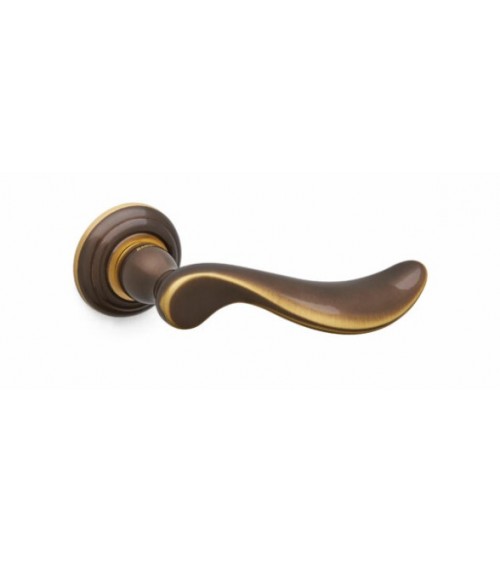Manija de puerta bronce Mandelli Norma diseño