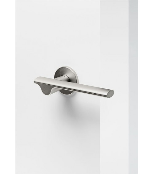 Tirador de puerta Mandelli Ara tirador de diseño color 1