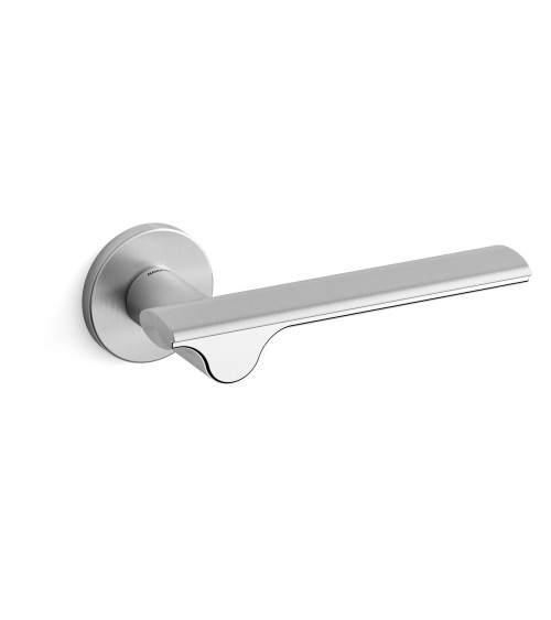 Tirador de puerta cromo satinado Mandelli Ara tirador de diseño
