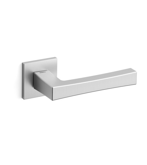 Tirador de puerta cromo satinado Mandelli Telis diseño