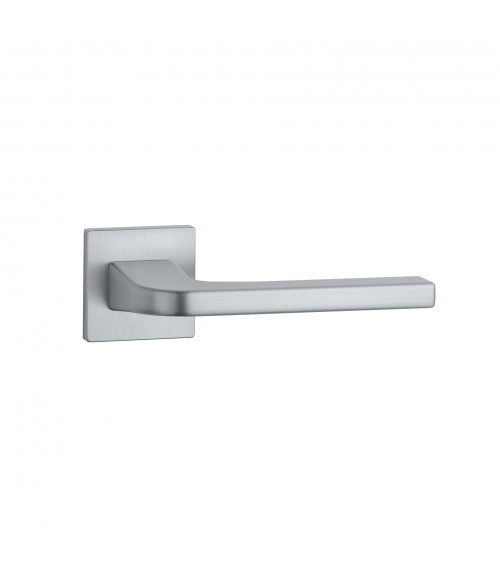 Tirador de puerta cromo satinado ISMENA tirador de diseño