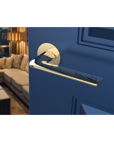 Tirador de puerta dorado pulido Stinger - tirador de diseño