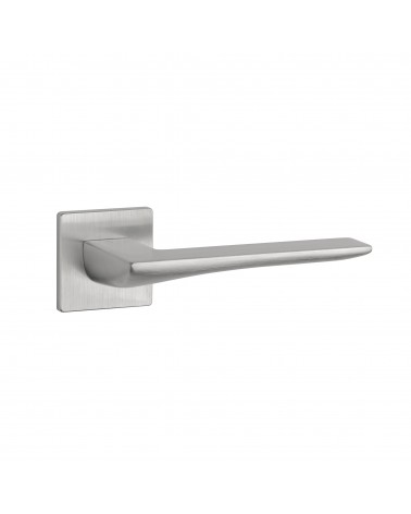 Tirador de puerta en zamak IRIS manilla decorativa