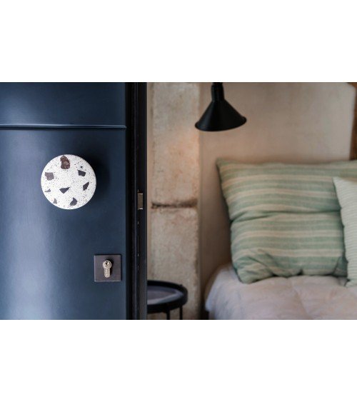Pomo de mueble en cemento - Urbi & Orbi Demenico Rocks Cono - tirador de diseño