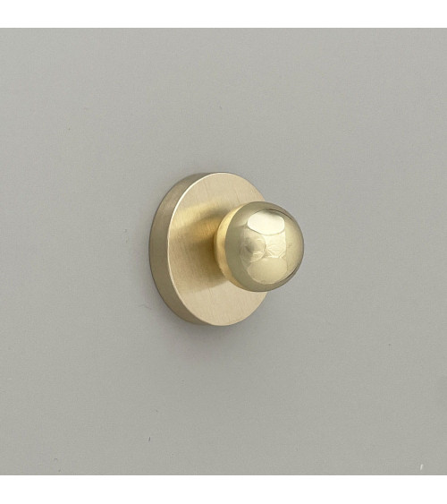 Botón de mueble en latón MONA S tirador de diseño