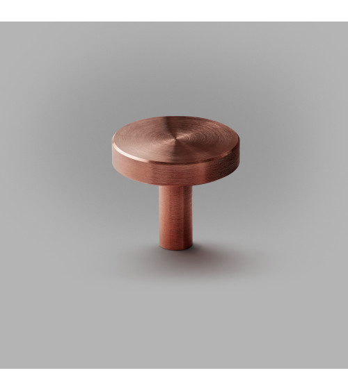 Botón de mueble en latón NENA M diseño