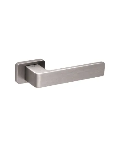 Tirador de puerta en zamak BRAVO tirador de diseño