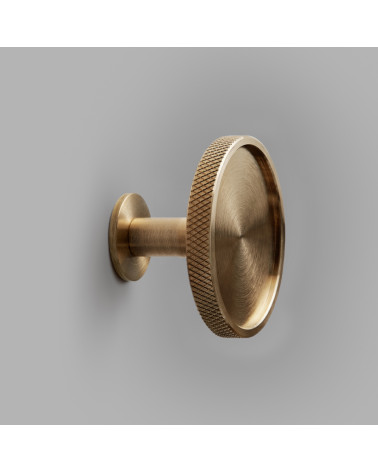 Percha de pared latón - tirador de diseño