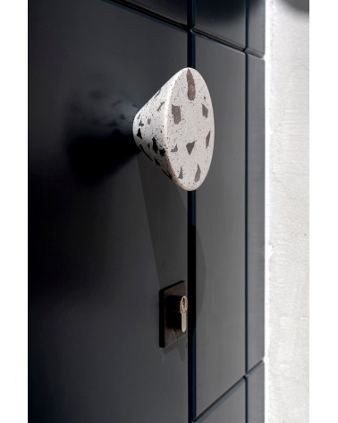 Botón de mueble de cemento - Urbi & Orbi Demenico Rocks Cono - tirador de diseño