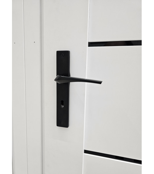 Manilla de puerta negra sobre placa larga - modelo Adel - diseño