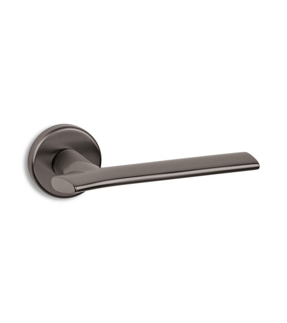 Tirador de puerta antracita Ento Wing tirador de diseño
