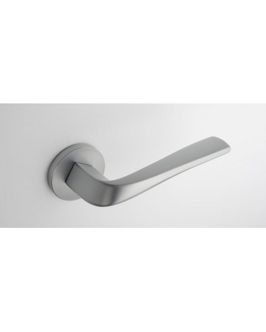 Tirador de puerta cromo satinado DALIA tirador de diseño vista desde arriba
