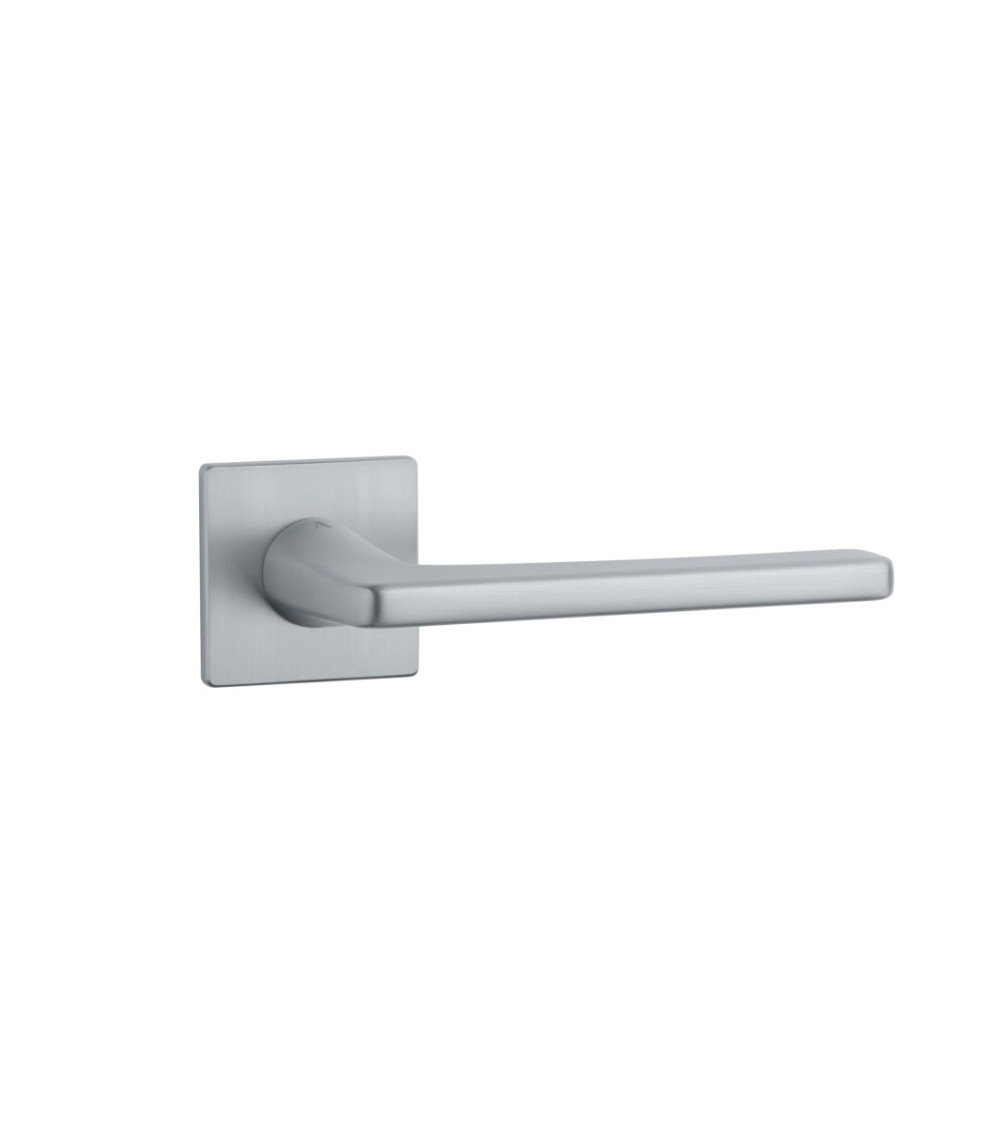 Tirador de puerta cromado satinado SETIA diseño decorativo
