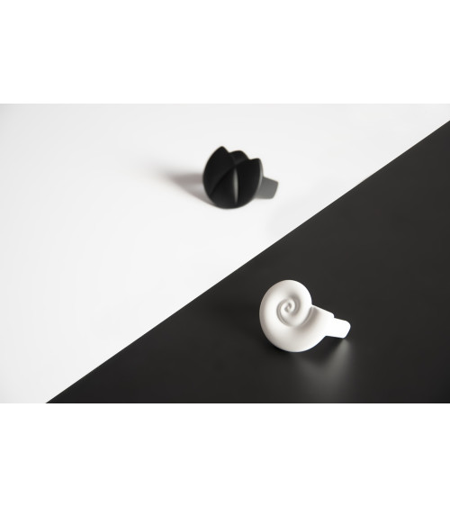 Tirador de mueble negro mate CALDO tirador de diseño