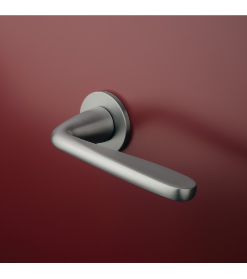 Manija de puerta HIACYNTA cromo satinado manija de diseño