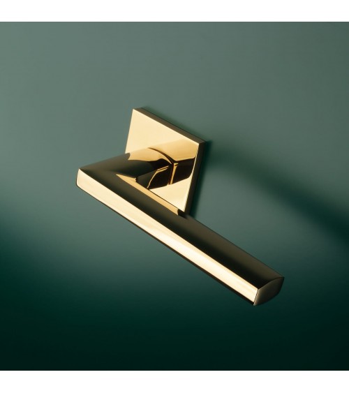 Tirador de puerta PYROLA dorado pulido herraje de diseño